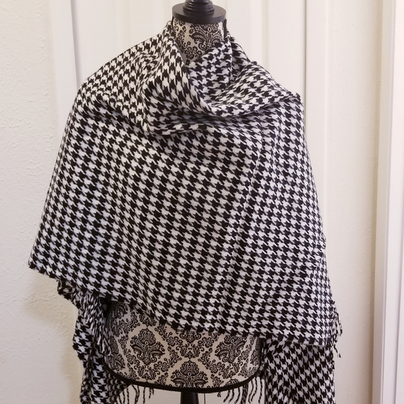Houndstooth, Fringe,Shawl/Cape/Poncho - Picture 3 of 4